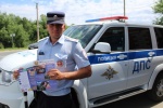 Сотрудники Госавтоинспекции проводят профилактические беседы на федеральной трассе